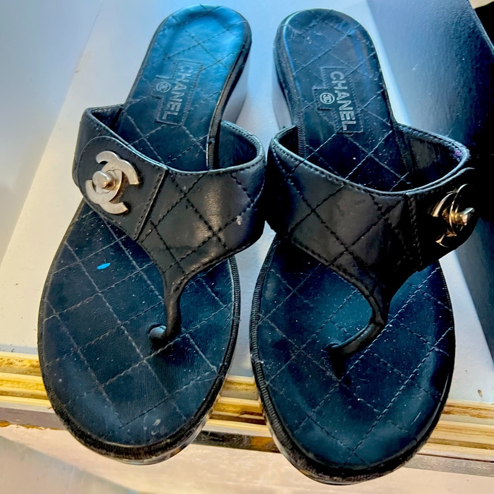 Chanel sandal with big cc logos. Come with box but no top. Cover + dust bag.